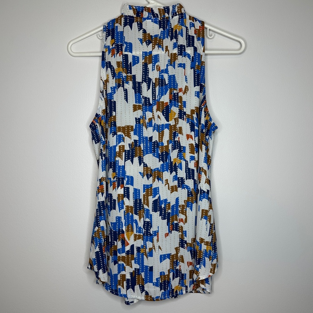 CAbi Jigsaw Top | Patterned Sleeveless Blouse | Blue, Brown, White Spring 6106 - Picture 4 of 13